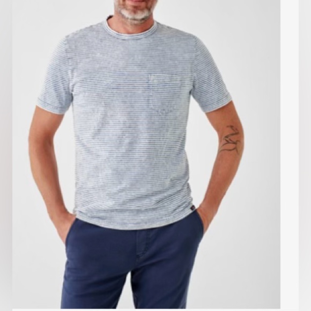 FAHERTY
SHORT-SLEEVE INDIGO POCKET T-SHIRT
Color: salt wash indigo